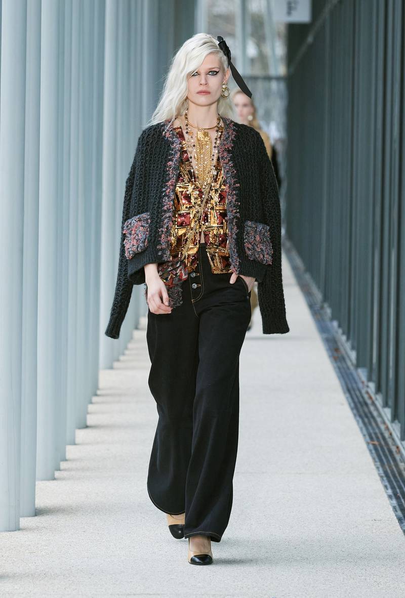 Chanel's Métiers d’Art collection look 26.