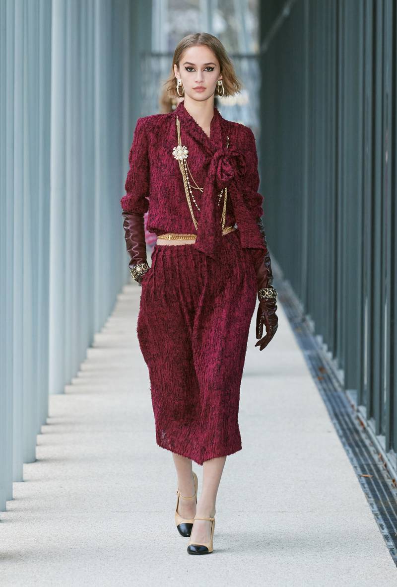 Chanel's Métiers d’Art collection look 44.