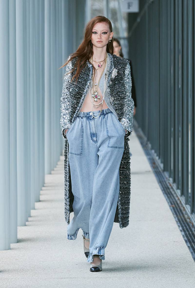 Chanel's Métiers d’Art collection look 33.
