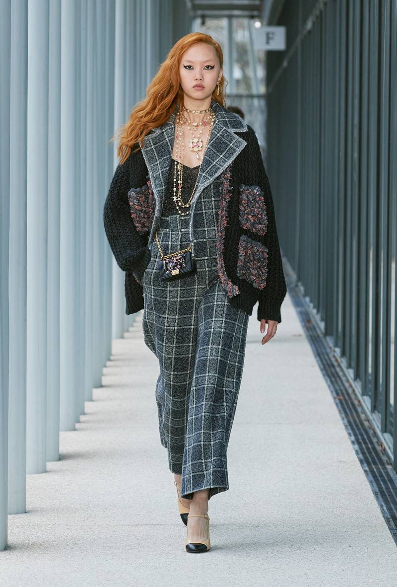 Chanel's Métiers d’Art collection look 21.