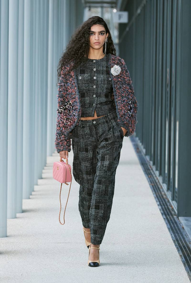 Chanel's Métiers d’Art collection look 20.