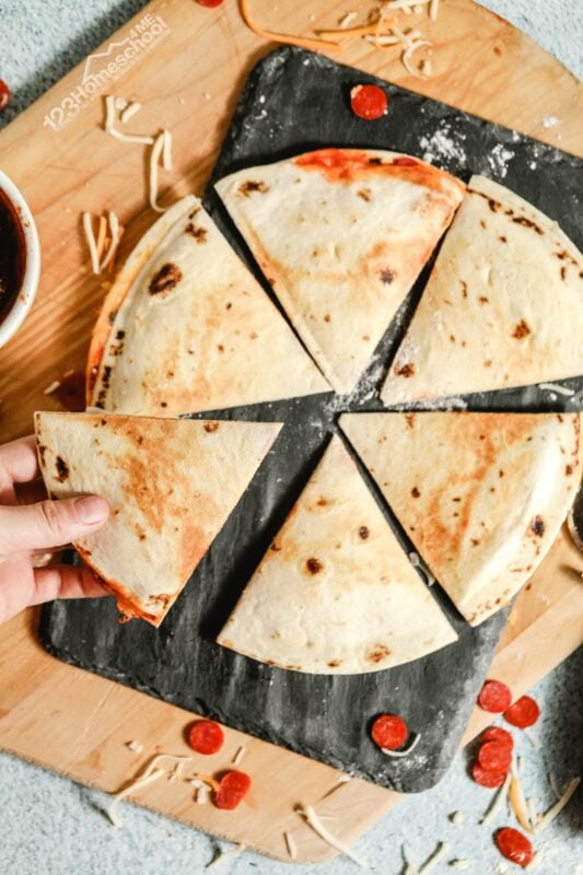 quesadilla recipes using flour tortillas, pepperoni pizza, mozzarella cheese, and pizza sauce