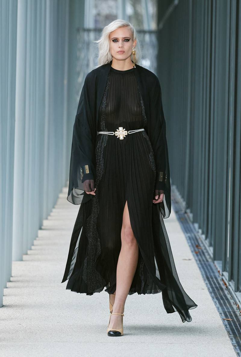 Chanel's Métiers d’Art collection look 50.